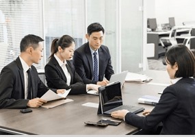 法規(guī)備案團(tuán)隊(duì)
