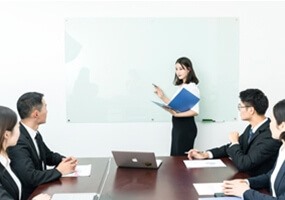 文案設(shè)計團(tuán)隊